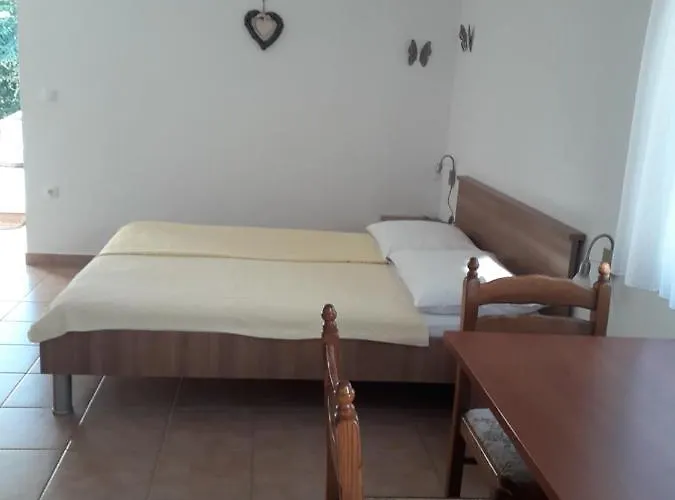 Ivana Apartamento *